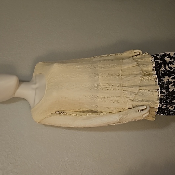 INDIGO SOUL Cream Lace Layered Ruffle Long Sleeve Boho Tunic - Picture 2 of 10